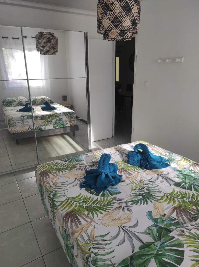 Location Saisonniere Les Bibassiers Apartamento Le Tampon Exterior foto
